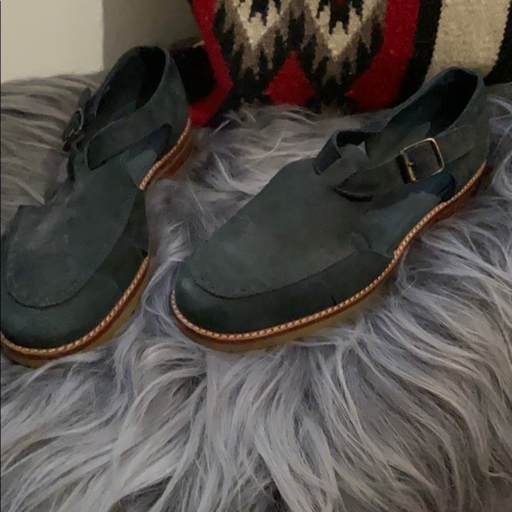 Vintage Eddie Bauer suede flats